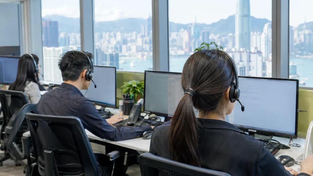 圖示：ChatGPT 廣告常見問題集中在可用性、最低預算與帳戶限制三方面