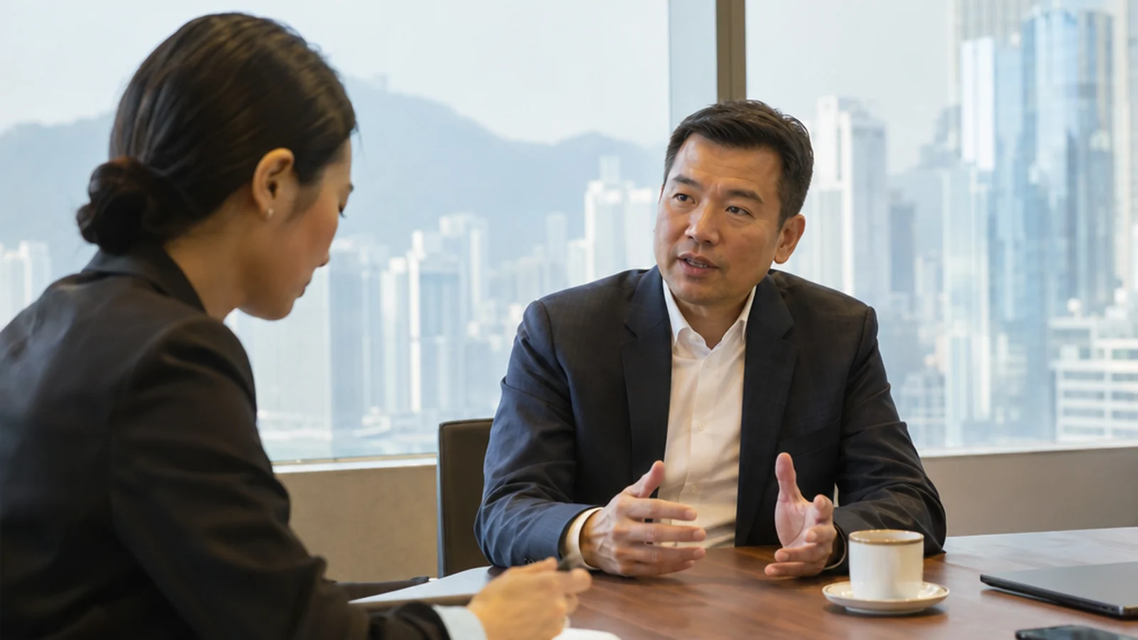 先了解實際運作與痛點，才判斷應該用系統、內容還是廣告。